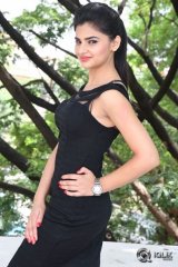 Kamna Ranawat Interview About Selfie Raja